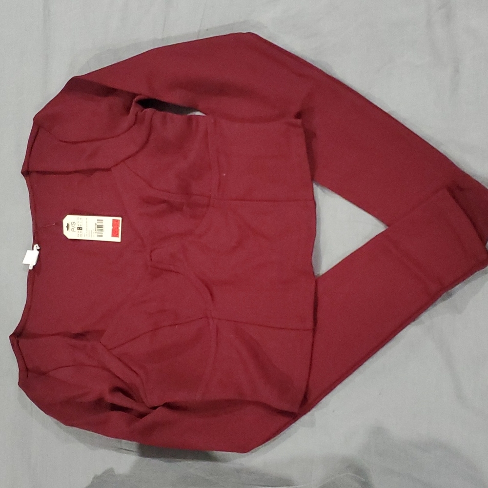 Crop length long sleeve top